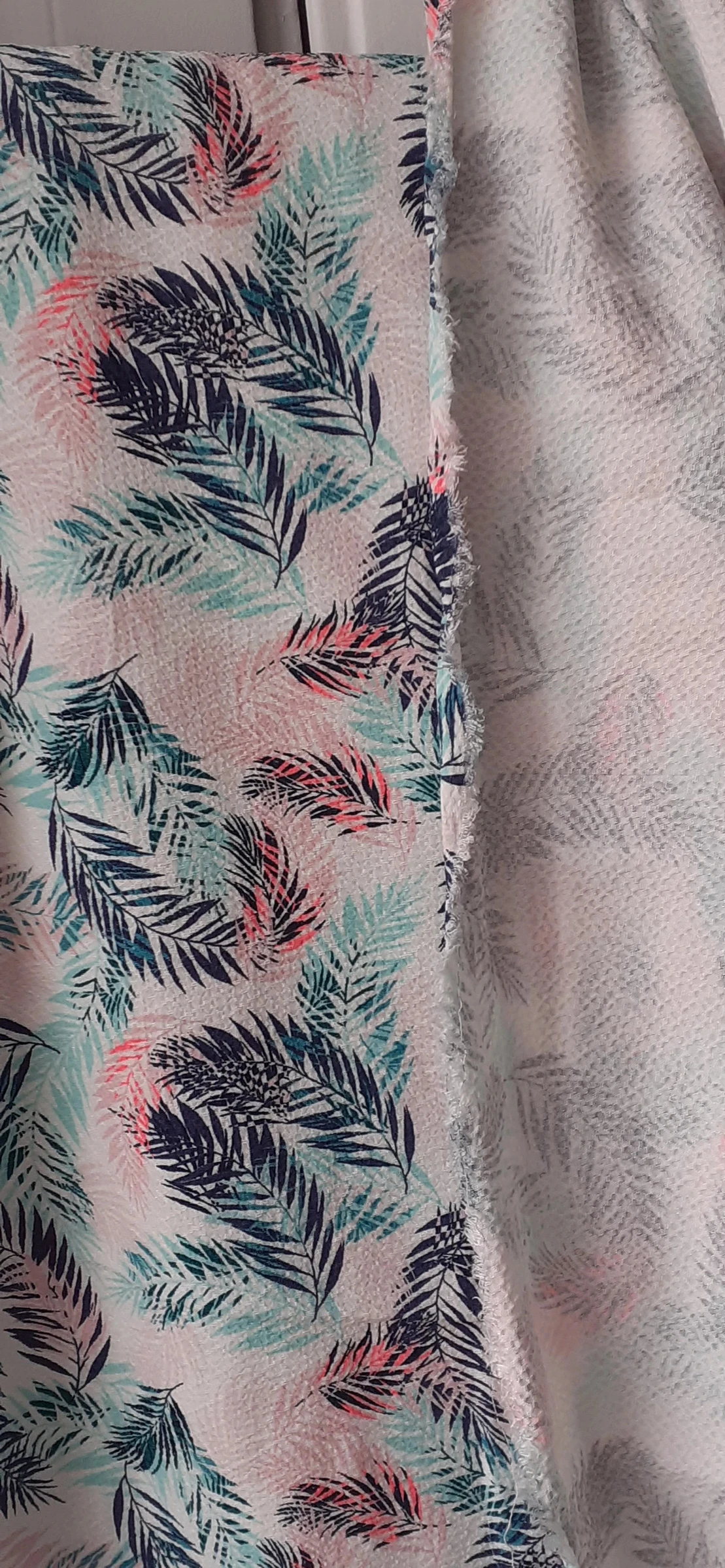 Stof - Viscose met veelkleurige palmboompatronen – photo 2